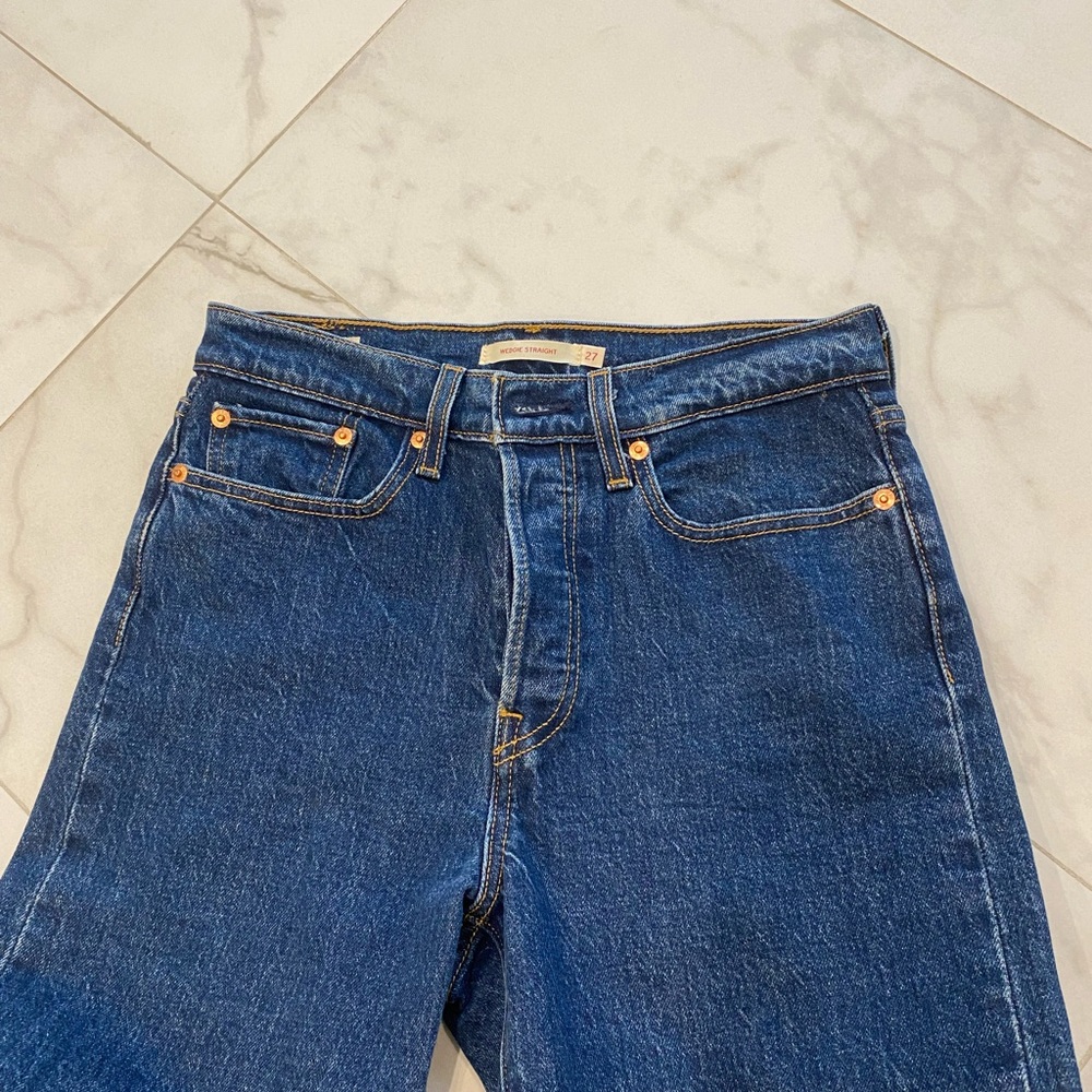 levi’s jeans